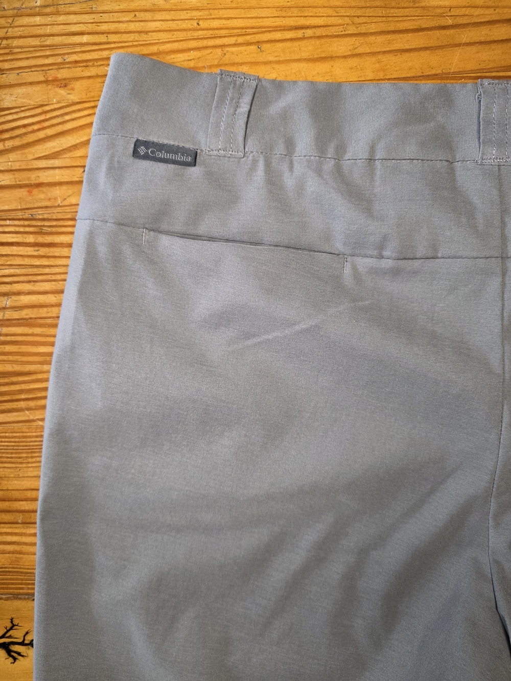 Women’s Stretch Bermuda Shorts - Light Gray - Picture 3 of 9